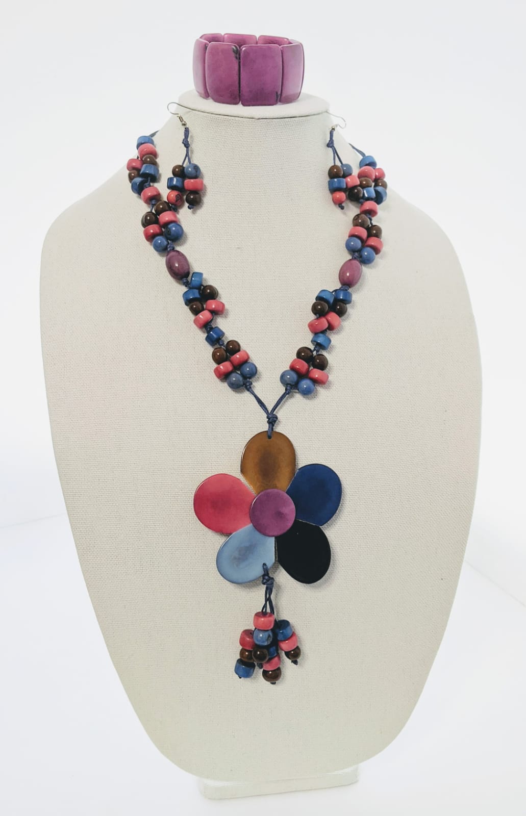 Meadows Tagua Set