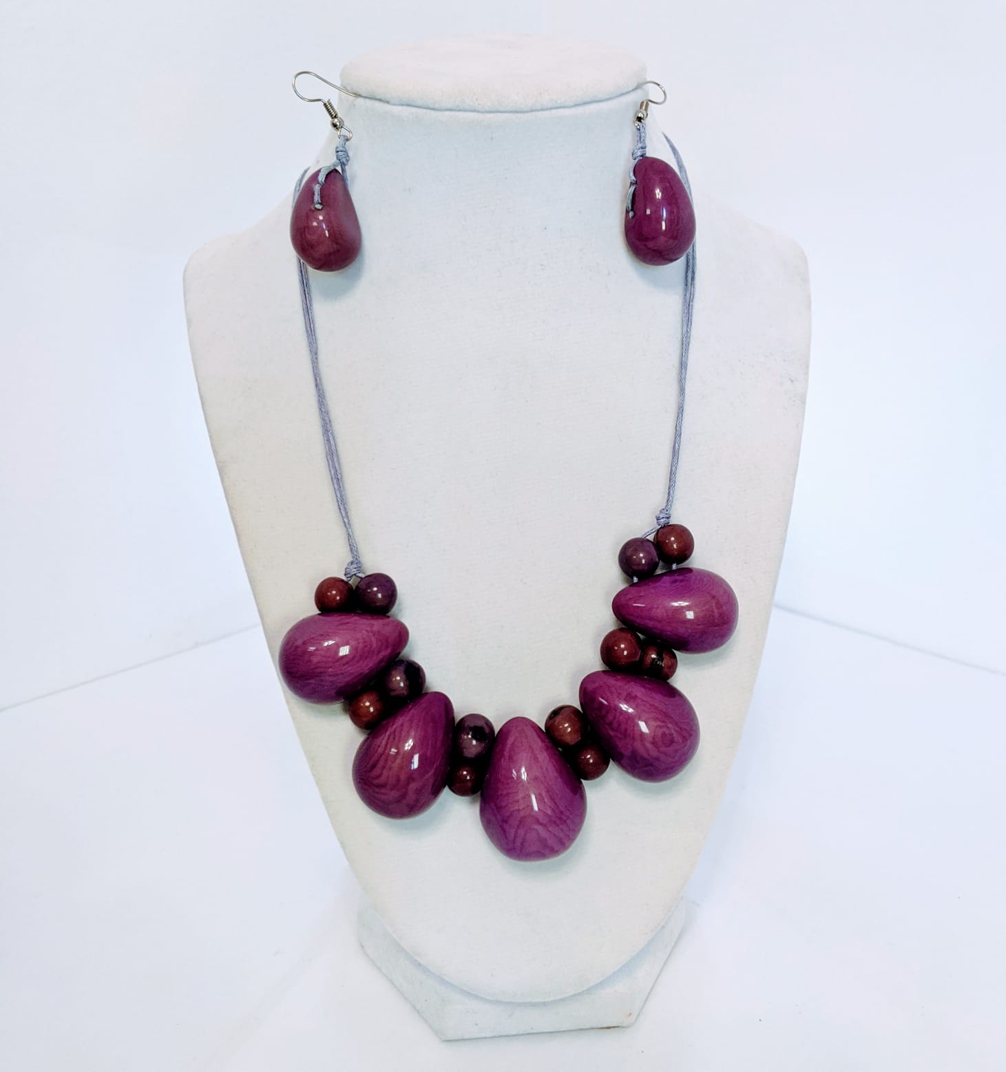 Maroon Mocoche Set