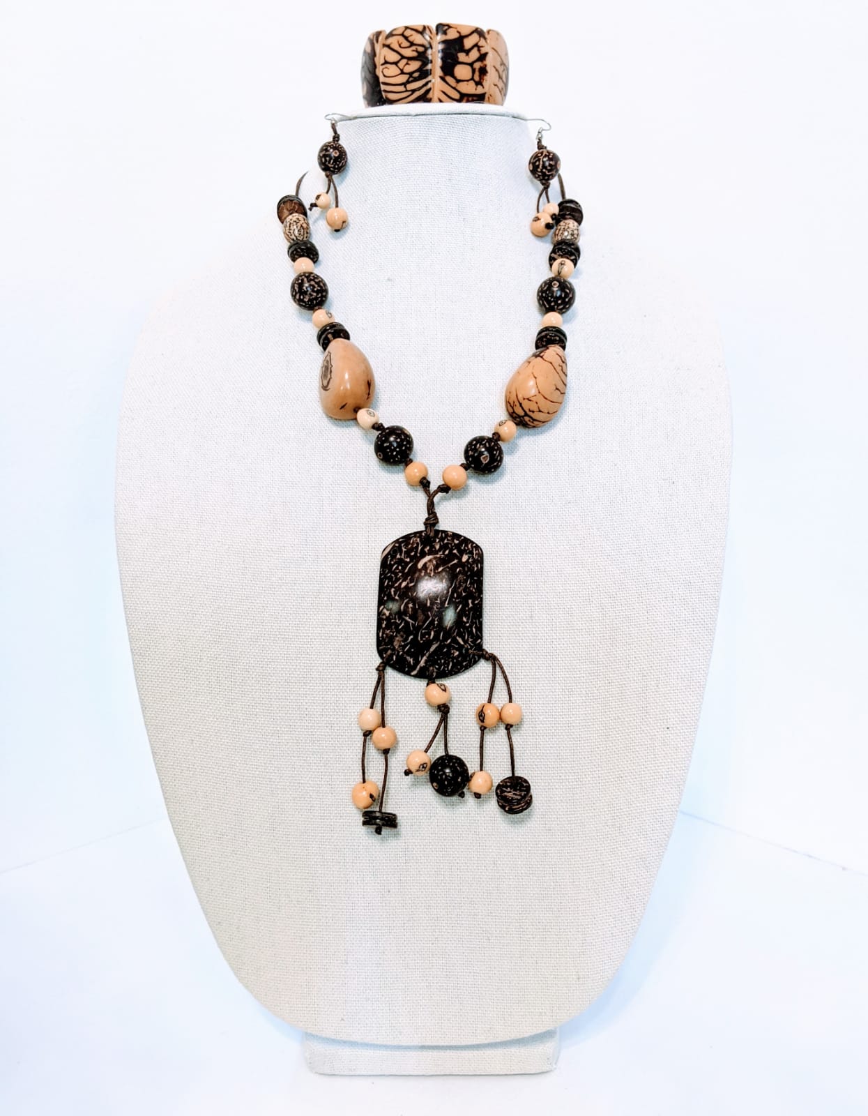 Chestnut Brown Mocoche Set