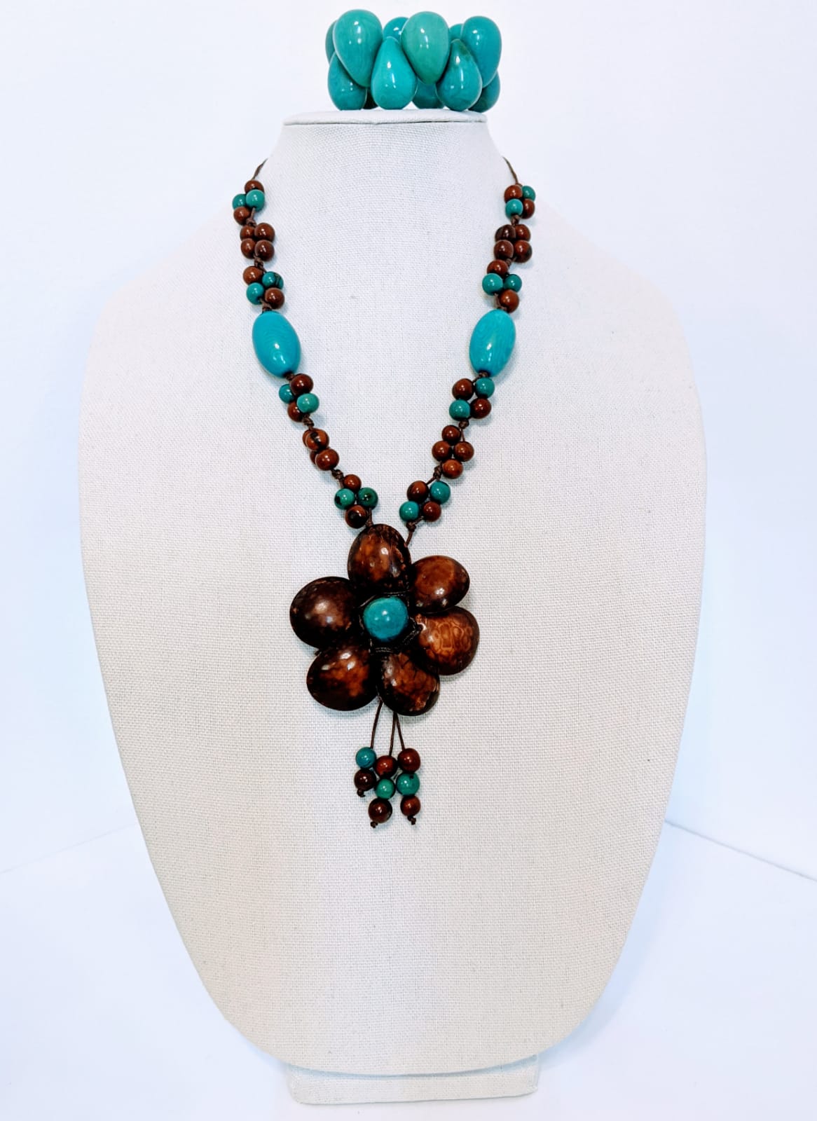 Turqoise Brown Mocoche Set